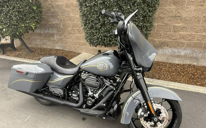 FLHXS 2022 Street Glide® Special