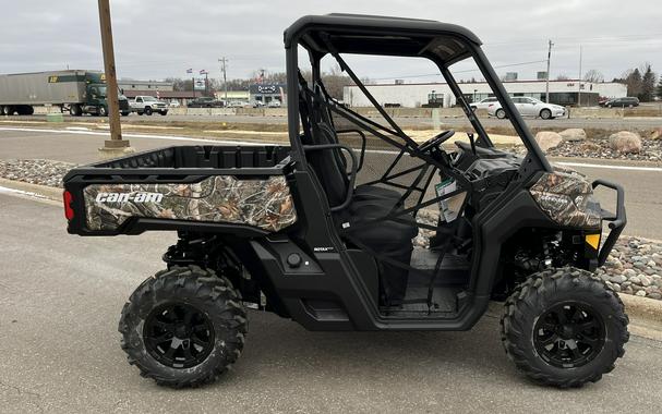 2024 Can-Am™ Defender XT HD10