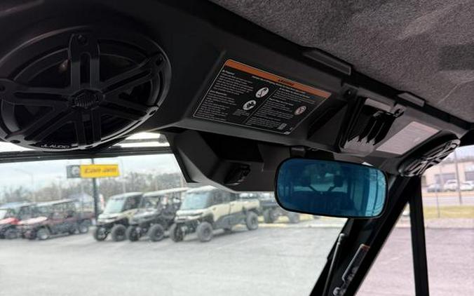 2026 Can-Am® Defender MAX Limited HD11