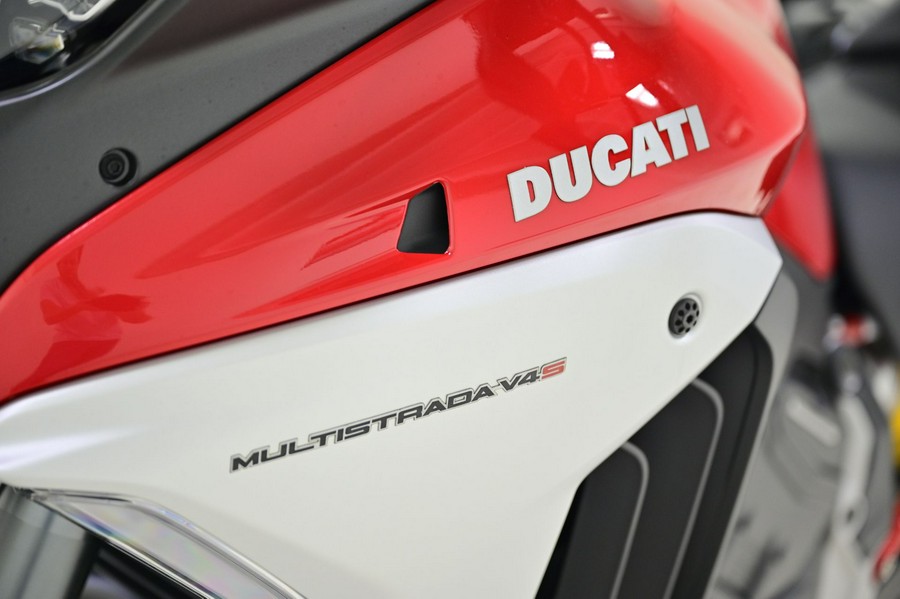 2023 Ducati Multistrada V4 S Travel & Radar Spoked Wheels