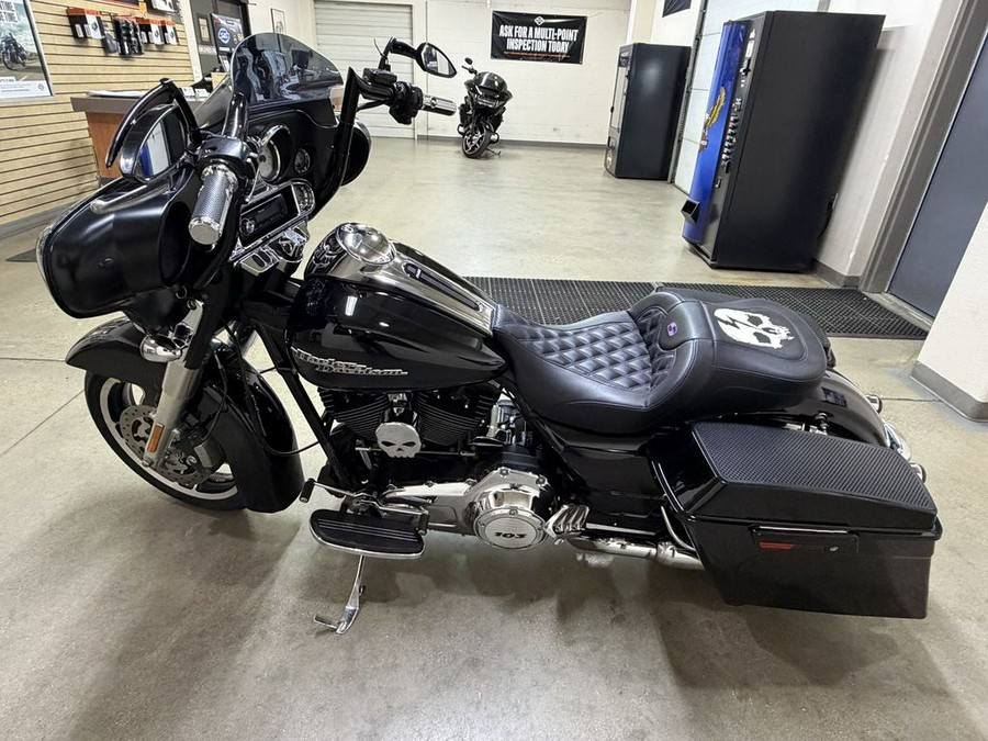 2013 Harley-Davidson® FLHX - Street Glide®