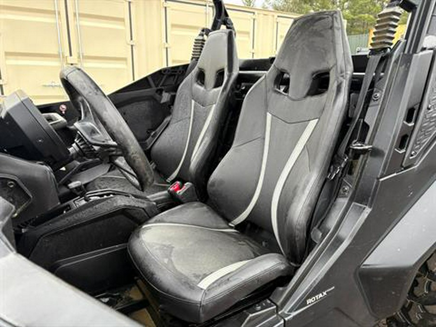 2025 Can-Am Commander XT 700