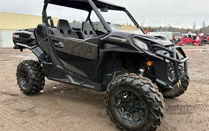 2025 Can-Am Commander XT 700