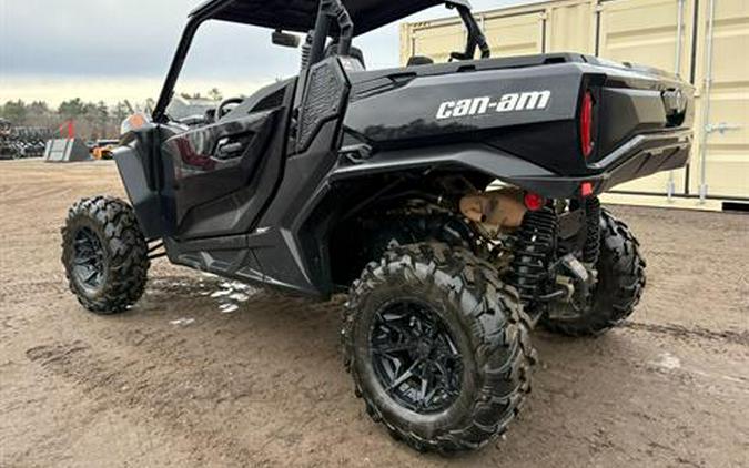 2025 Can-Am Commander XT 700