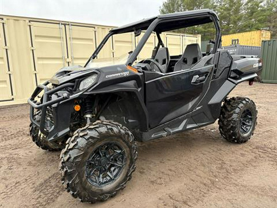 2025 Can-Am Commander XT 700