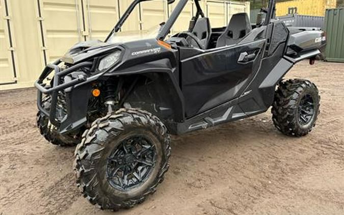 2025 Can-Am Commander XT 700