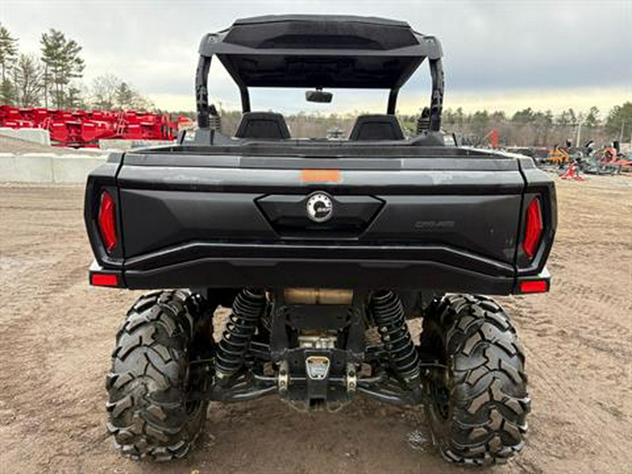 2025 Can-Am Commander XT 700