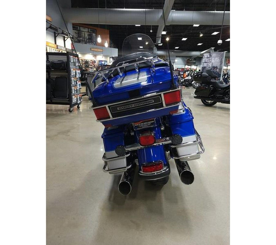 2009 Harley-Davidson® FLHTCU - Ultra Classic® Electra Glide®