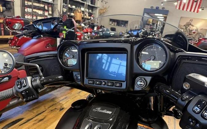 2026 Indian Motorcycle® Chieftain® Dark Horse® w/PowerBand Audio Black Smoke