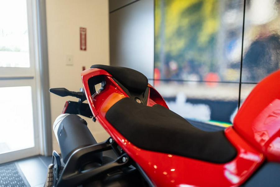 2027 Ducati PANIGALE V2