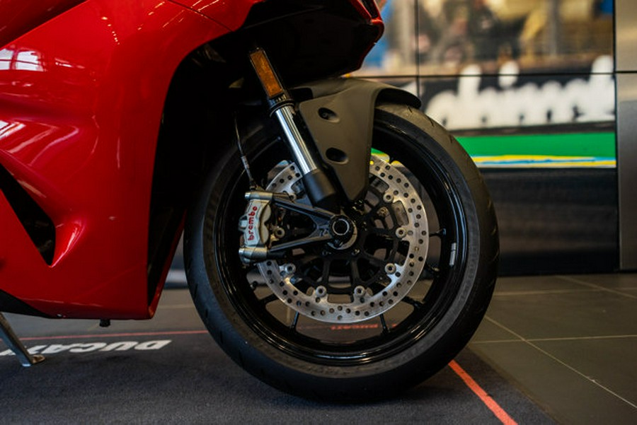 2027 Ducati PANIGALE V2