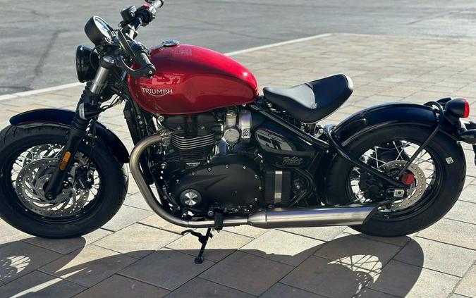 2024 Triumph Bonneville Bobber Red Hopper