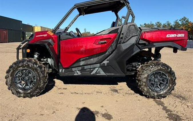 2025 Can-Am Commander XT 700
