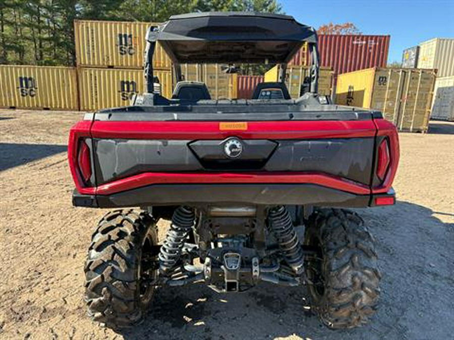 2025 Can-Am Commander XT 700