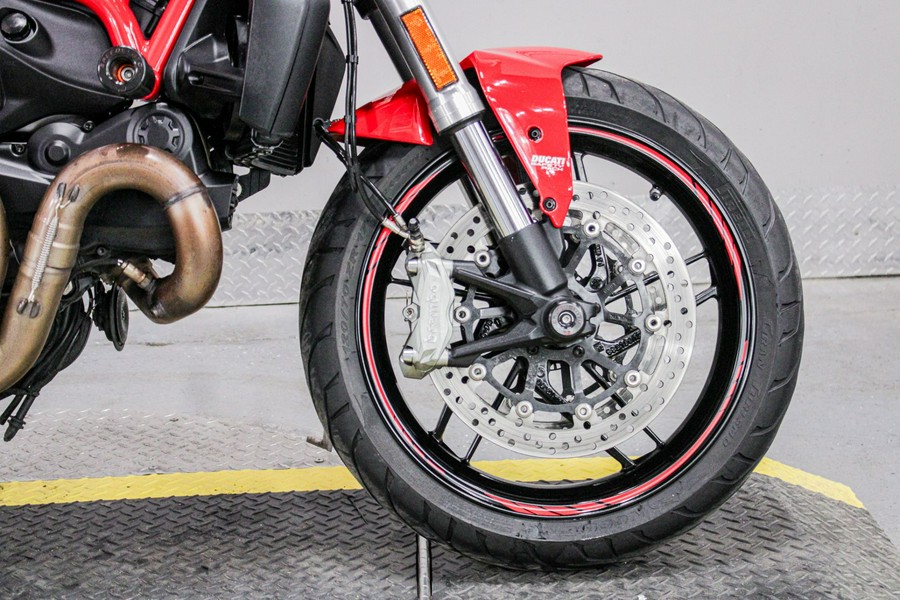 2015 Ducati Monster 821