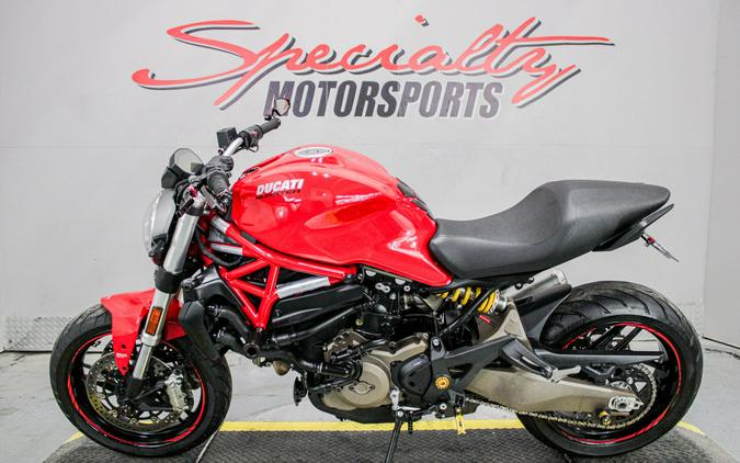 2015 Ducati Monster 821