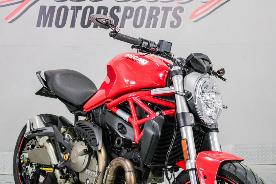 2015 Ducati Monster 821