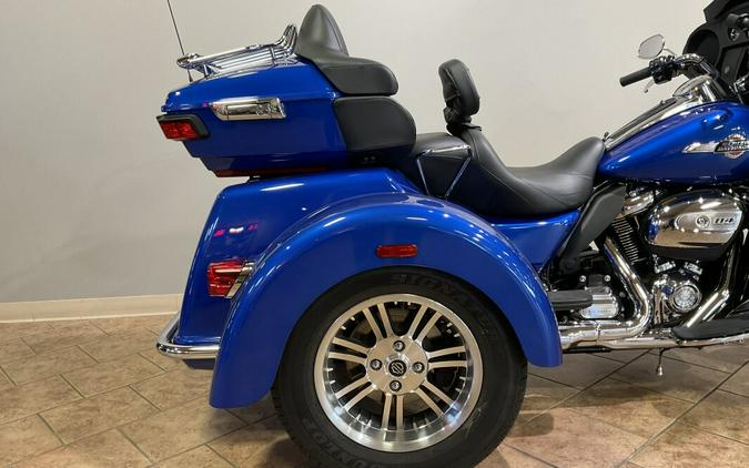 2024 Harley-Davidson® FLHTCUTG Tri Glide® Ultra Blue Burst