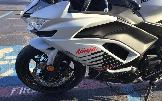 2026 Kawasaki Ninja® 650 ABS