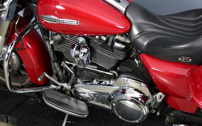 2021 Harley-Davidson Street Glide Billiard Red