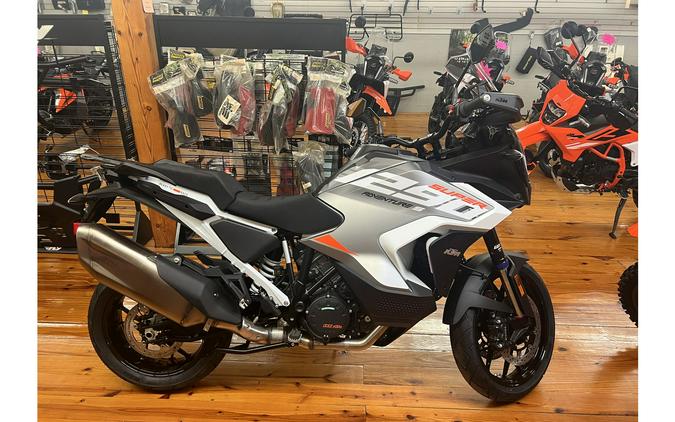 2024 KTM 1290 Super Adventure S