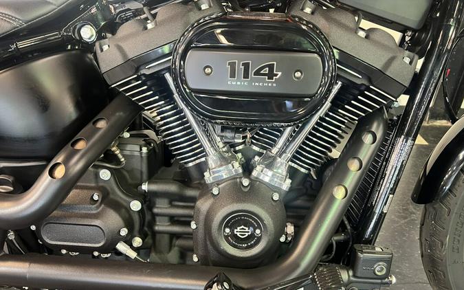 2022 Harley-Davidson Street Bob 114 Vivid Black FXBBS