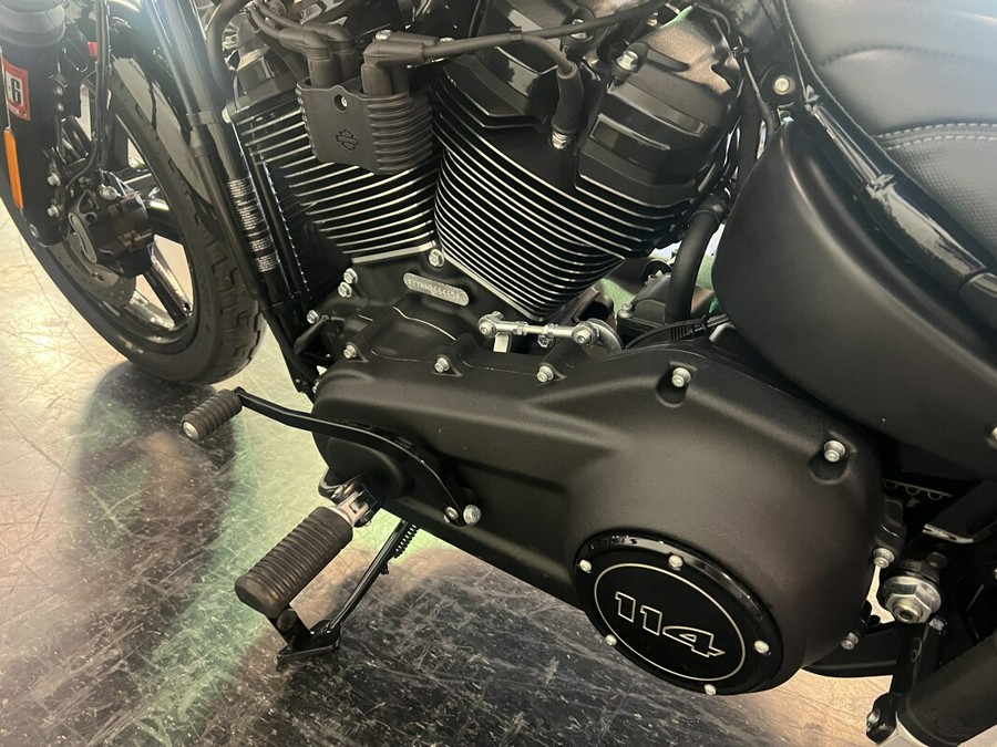 2022 Harley-Davidson Street Bob 114 Vivid Black FXBBS