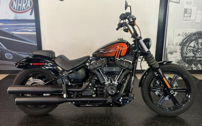 2022 Harley-Davidson Street Bob 114 Vivid Black FXBBS