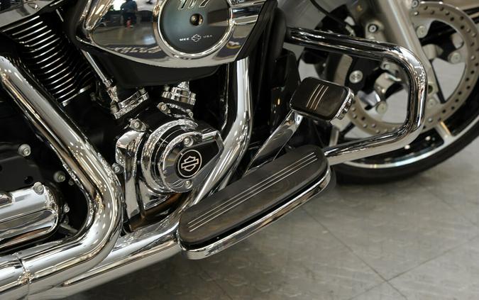 Used 2024 Harley-Davidson Street Glide Grand American Touring FLHX Motorcycle For Sale In Raleigh, North Carolina