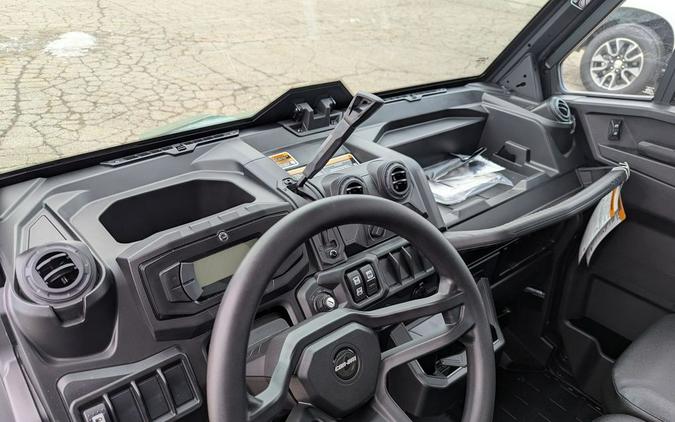 2026 Can-Am® Defender DPS CAB HD9 Compass Green