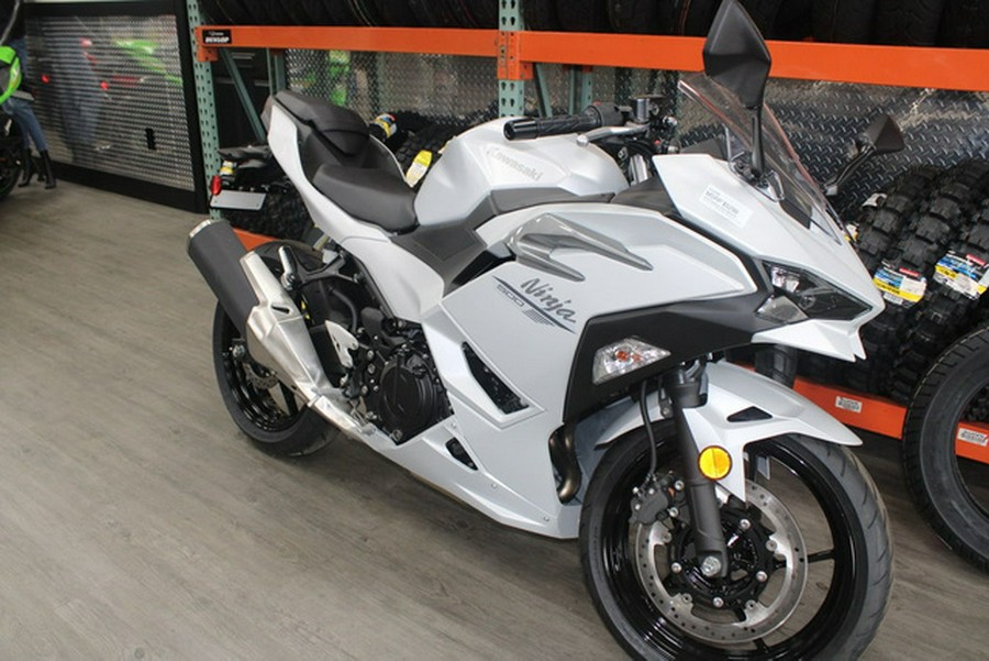 2025 Kawasaki Ninja 500