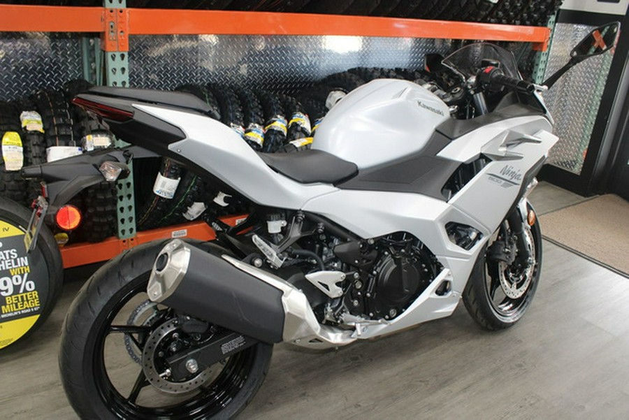 2025 Kawasaki Ninja 500