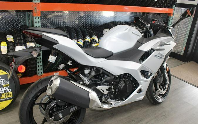 2025 Kawasaki Ninja 500