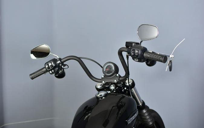 2025 Harley-Davidson Street Bob Vivid Black w/Cast Wheels