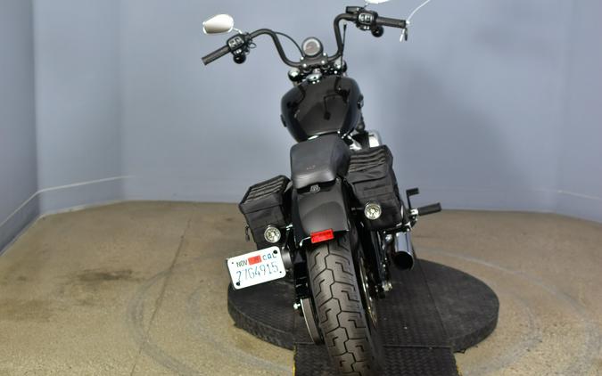 2025 Harley-Davidson Street Bob Vivid Black w/Cast Wheels