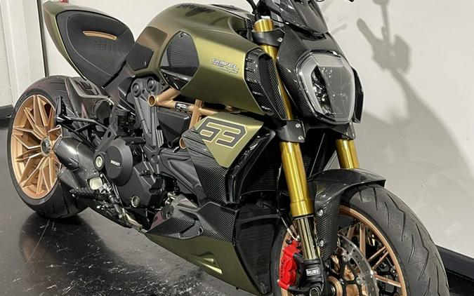 2021 Ducati Diavel 1260 Lamborghini Gea Green