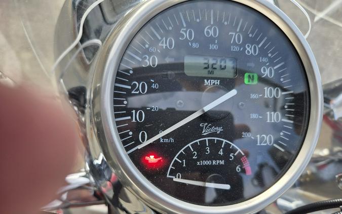 2000 Victory V92C