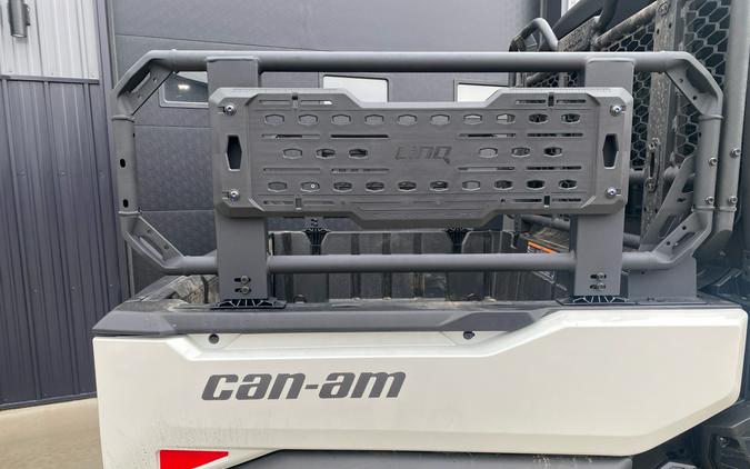 2027 Can-Am Defender XU MAX Limited HD11