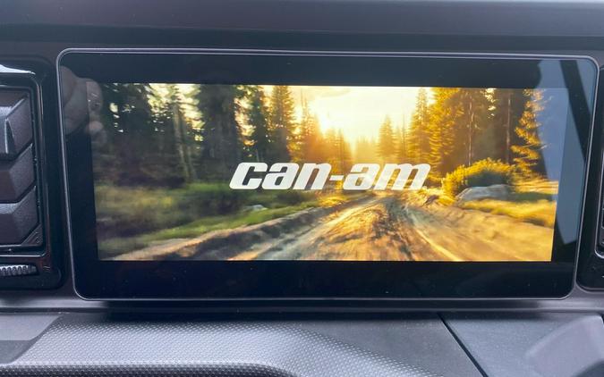 2027 Can-Am Defender XU MAX Limited HD11
