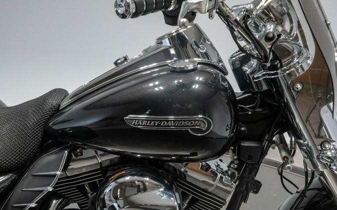 2016 HARLEY-DAVIDSON FLRT FREEWHEELER in Black Quarts
