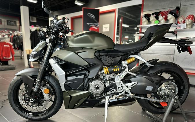 2024 Ducati STREETFIGHTER V2