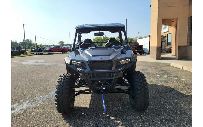 2026 Polaris GENERAL XP 1000 ULTIMATE