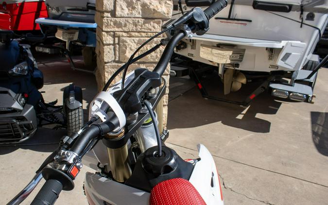 2026 YAMAHA YZ250 70TH ANNIVERSARY EDITION