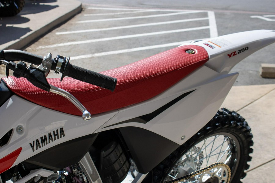 2026 YAMAHA YZ250 70TH ANNIVERSARY EDITION