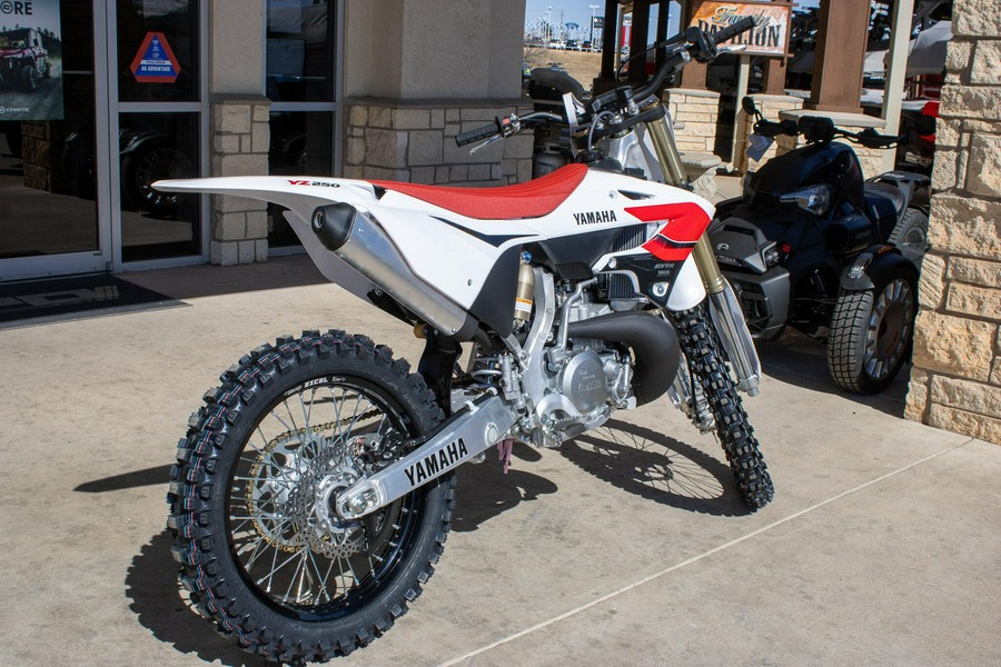 2026 YAMAHA YZ250 70TH ANNIVERSARY EDITION