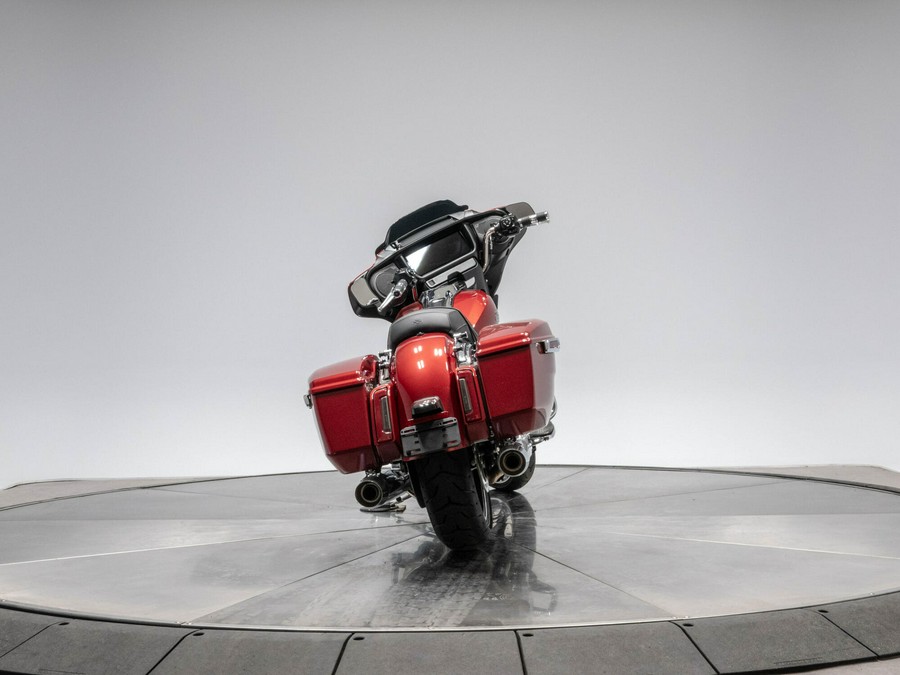 2025 HARLEY-DAVIDSON FLHX STREET GLIDE in Brilliant Red with 232 miles!