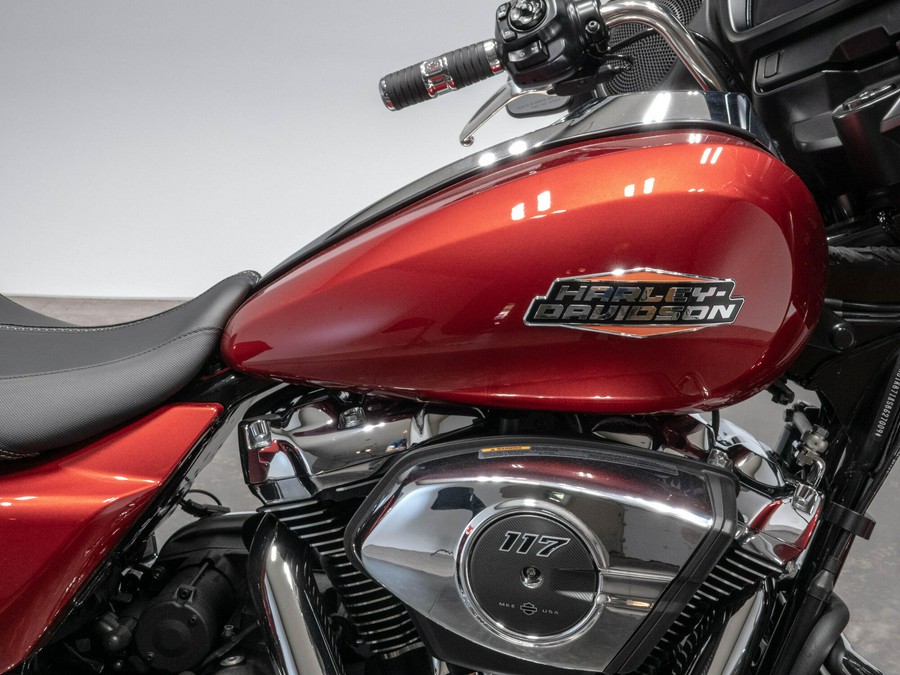2025 HARLEY-DAVIDSON FLHX STREET GLIDE in Brilliant Red with 232 miles!