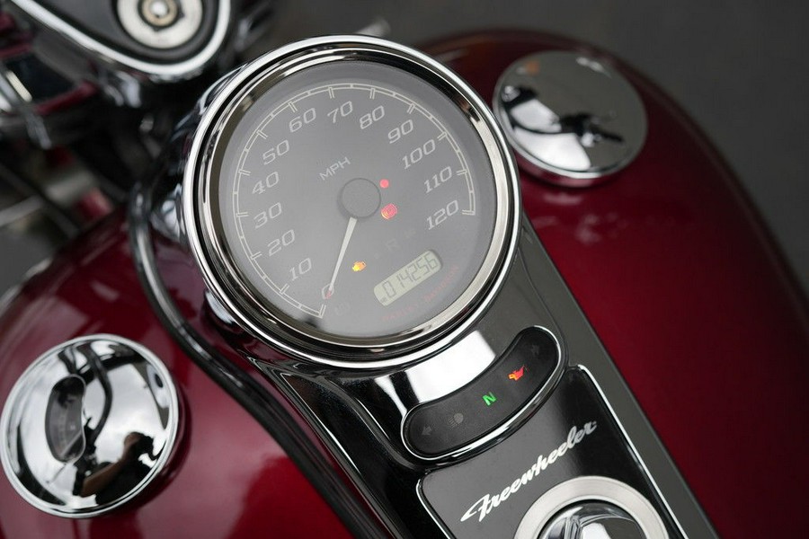 2016 Harley-Davidson FLRT - Freewheeler