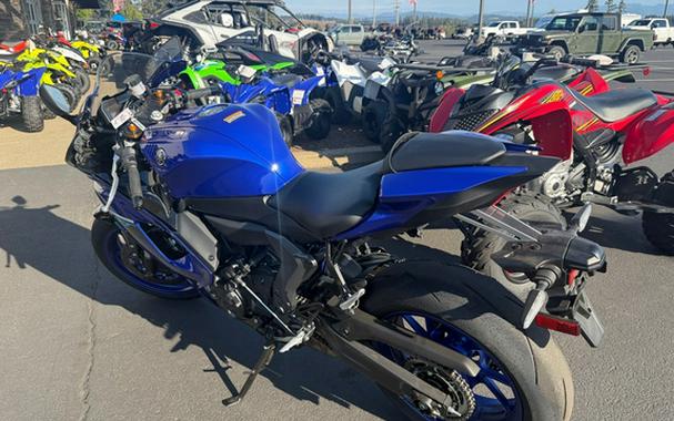 2025 Yamaha YZF R7