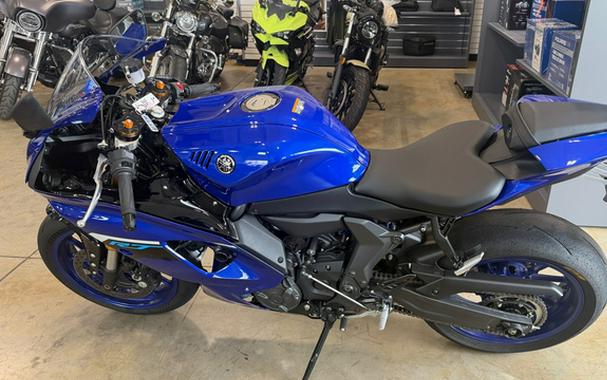 2025 Yamaha YZF R7